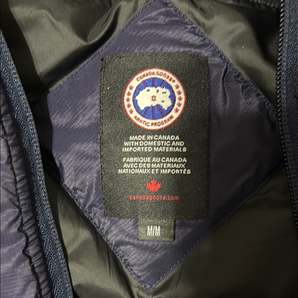 Canada Goose Blue Puffer Jacket Quilted Design - Picture 3 of 6